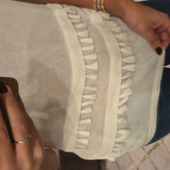 WOMEN'S H&M SHORT SLEEVE TASSLE T SHIRT TOP BLOUSE CREAM OFF WHITE SZ S $30 - Picture 2 of 6